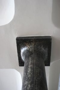 spatial practice architecture office Los Angeles Hong Kong La Squadra Showroom paris france atelier renovation detail column