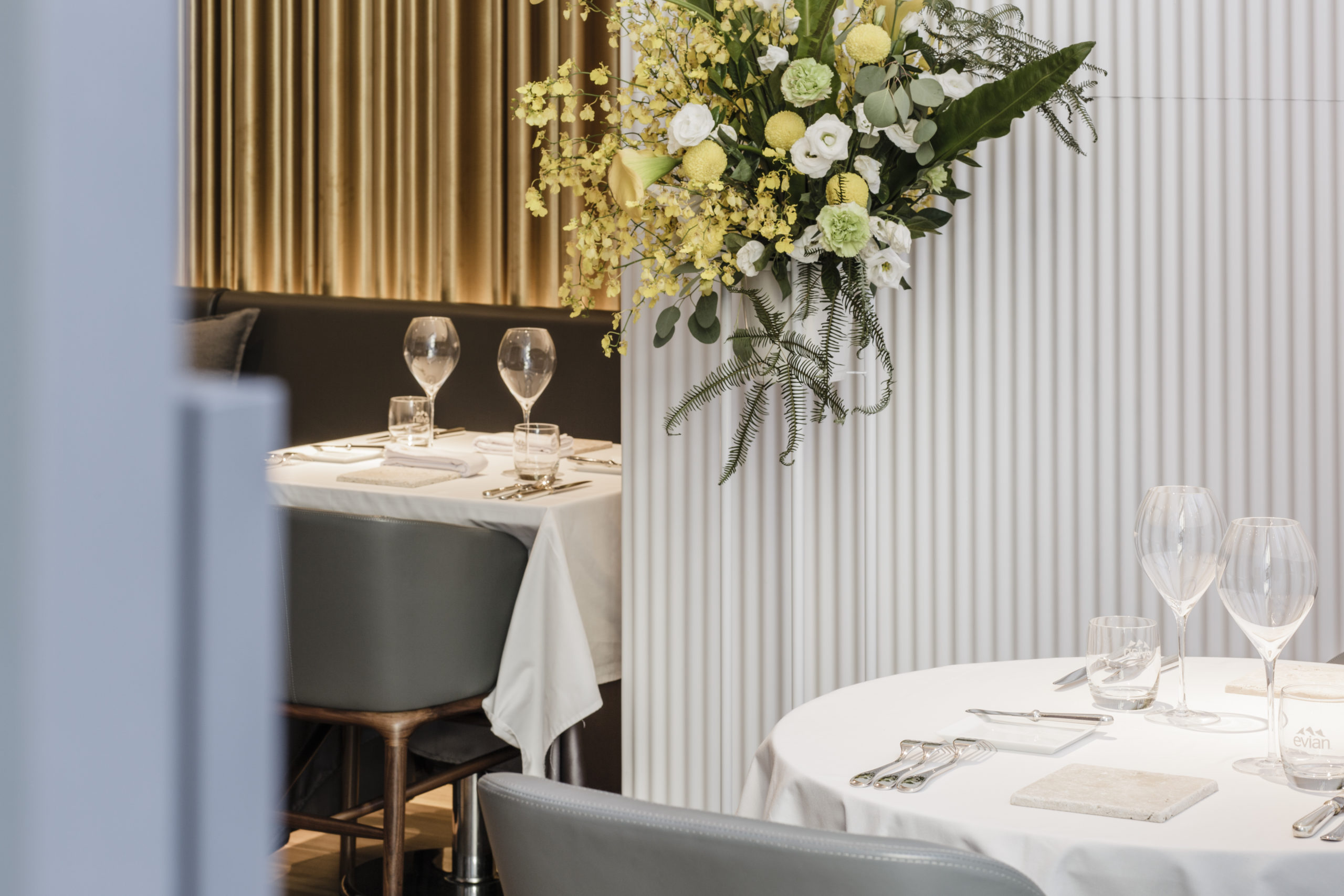 spatialpracticefleurdeselrestauranttaichungtaiwaninterior