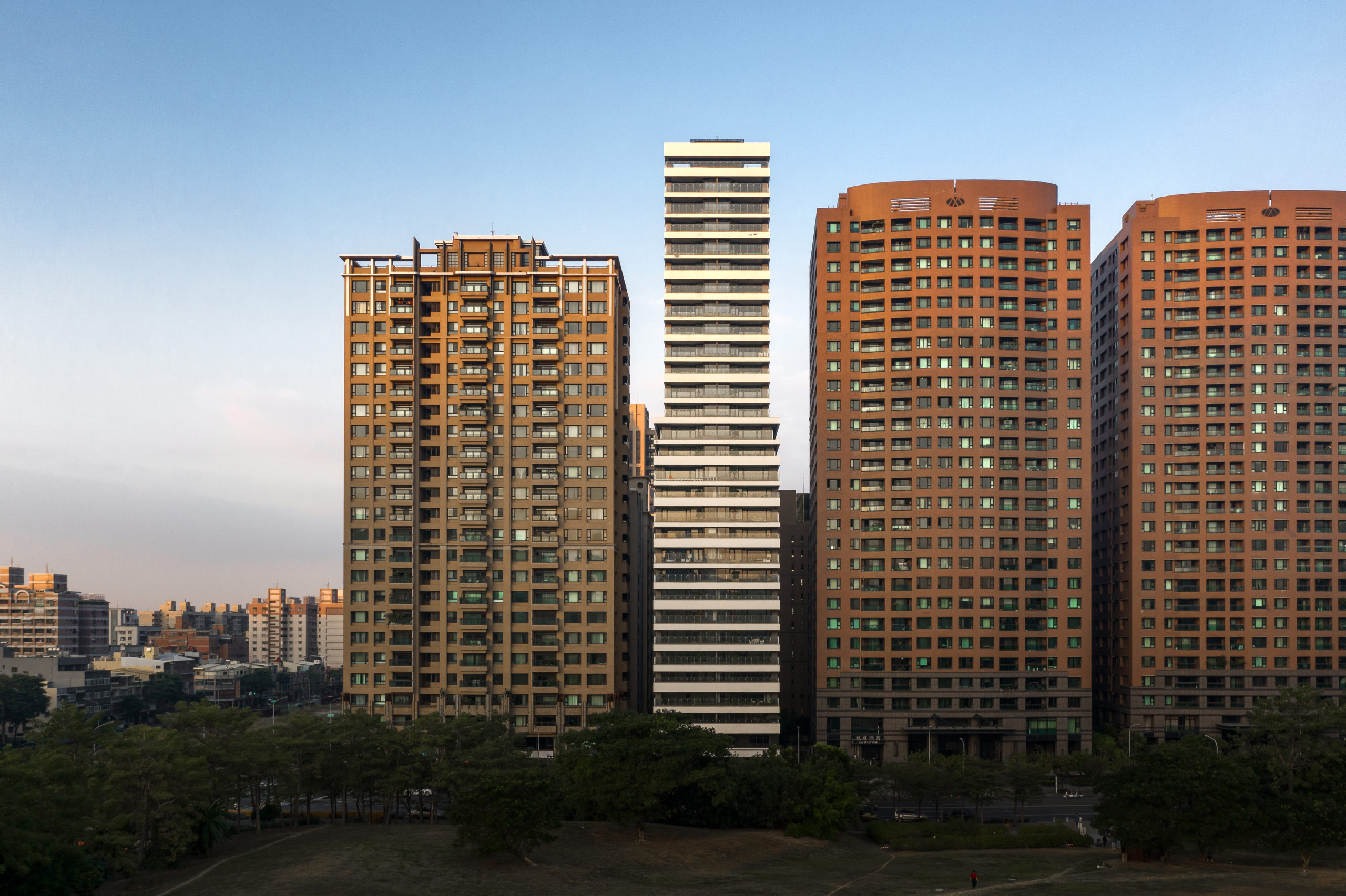 spatial practice architecture office Los Angeles Hong Kong one more residential tower sunset kaohsiung taiwan